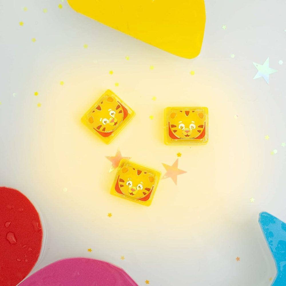 X Daniel Tiger’s Neighborhood Water-Activated Light-Up Cubes For Sensory Play  |  Puzzle Accessories All Toys Puzzle Accessories